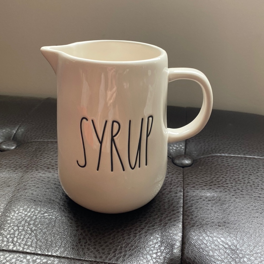 New Rae Dunn Syrup holder